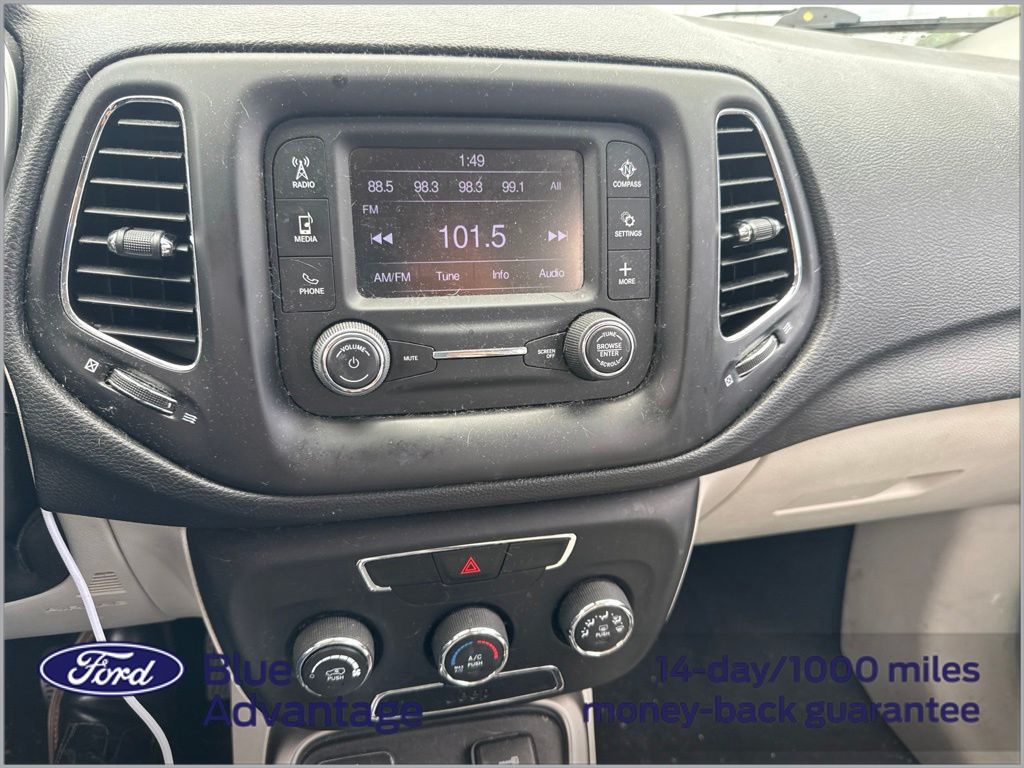 Certified Used 2018 Black Jeep Latitude image 3