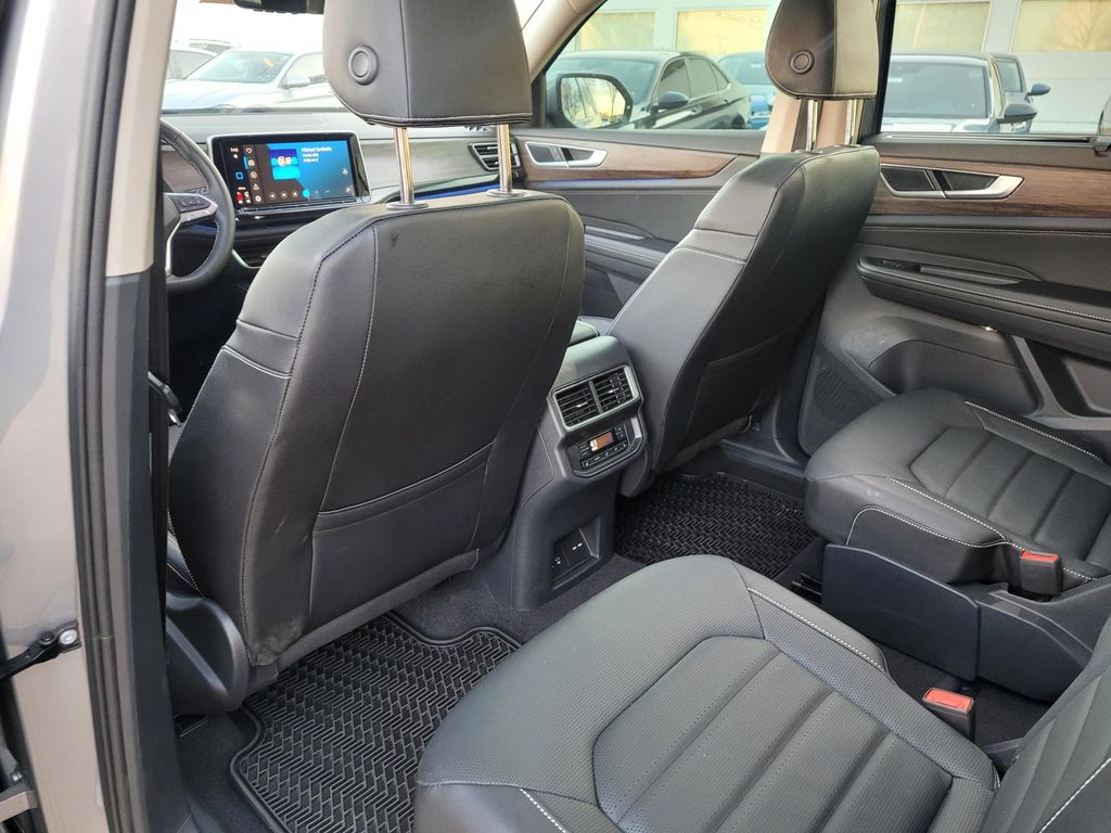 used 2025 Volkswagen Atlas car, priced at $39,980