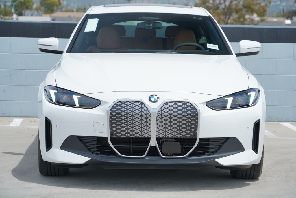 Thumbnail: 2026 BMW i4 - 2