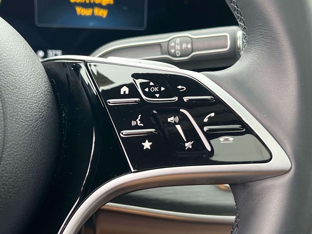 used 2024 Mercedes-Benz GLE car, priced at $50,995