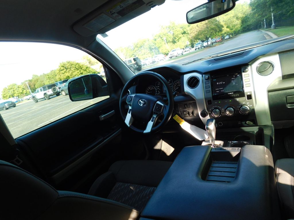 Thumbnail: 2019 Toyota Tundra - 6