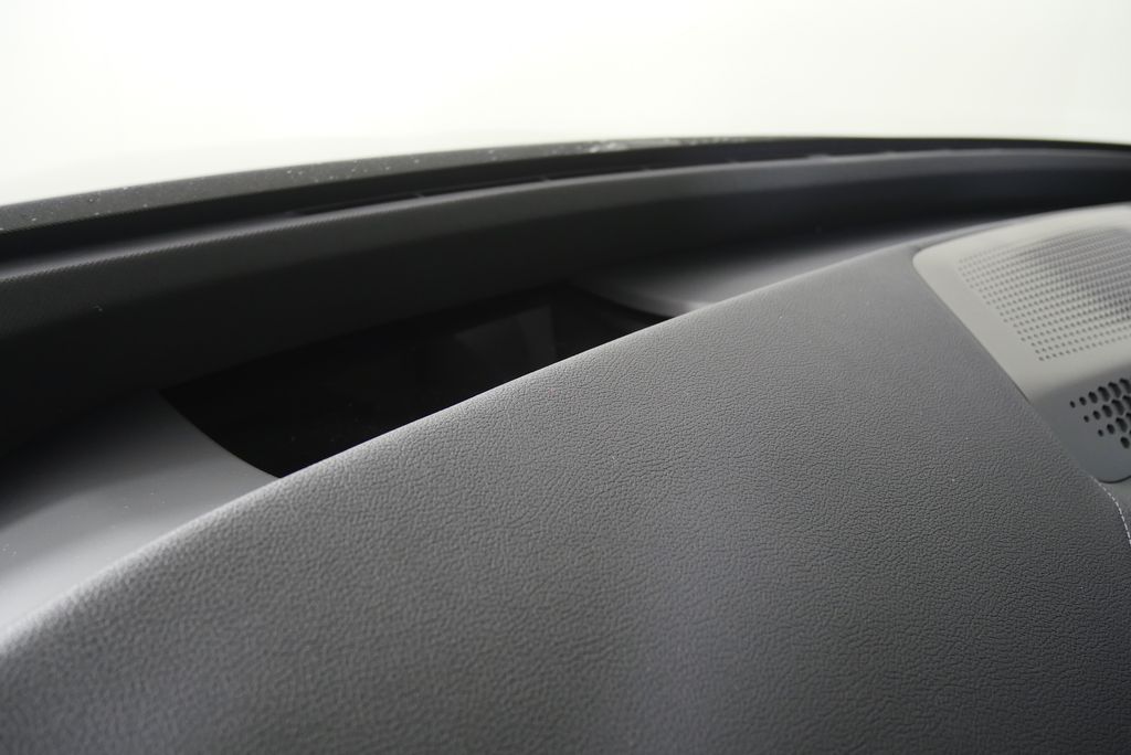 Thumbnail: 2026 BMW iX - 20