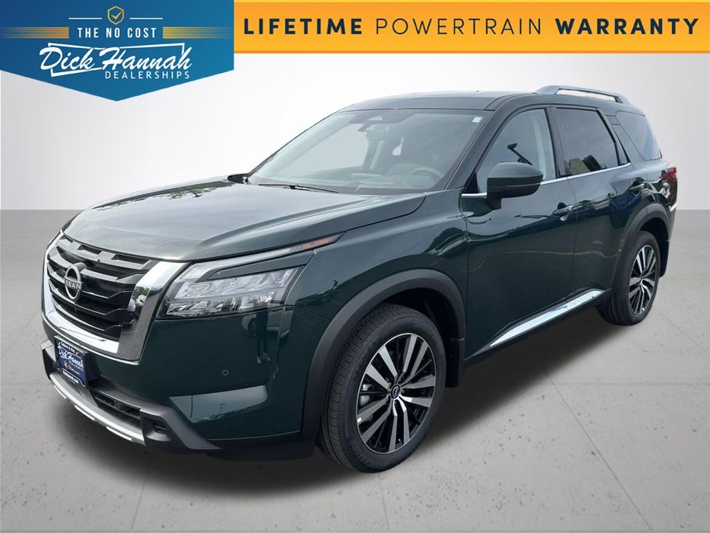 2025 Nissan Pathfinder Platinum