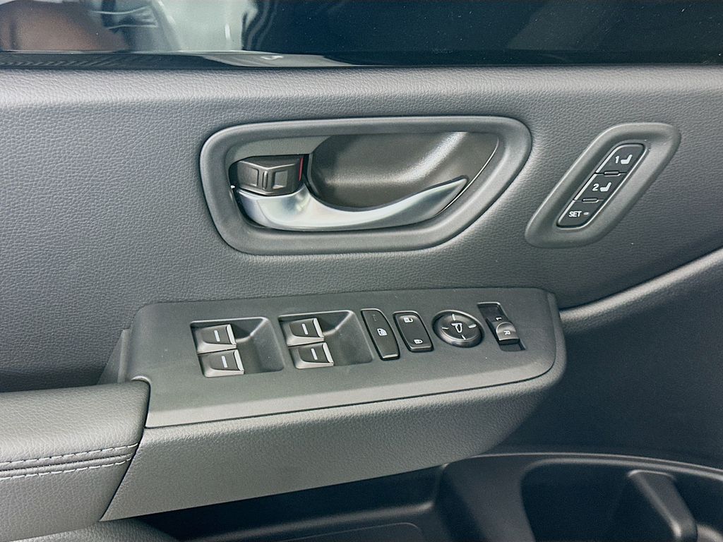 Thumbnail: 2025 Honda Pilot - 19