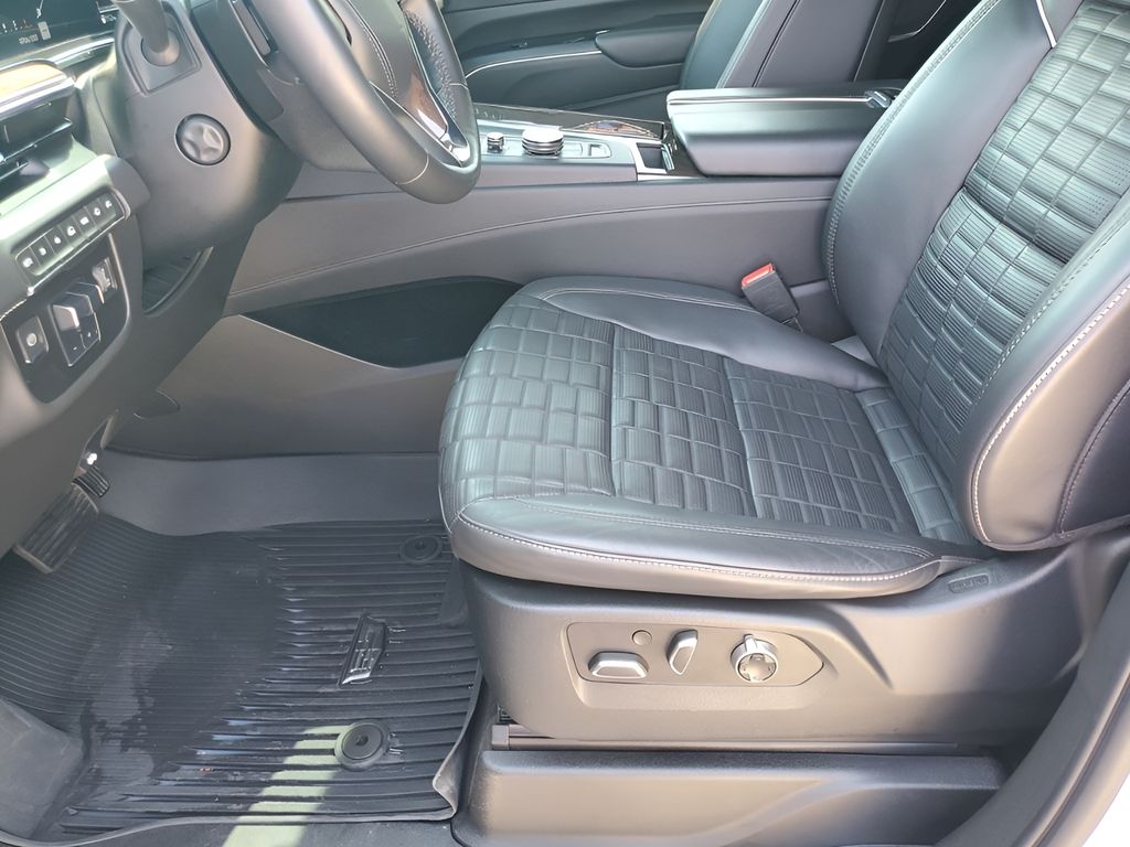 Used Car 2022 Cadillac Escalade  Sport Platinum For Sale Under $80,000 In Austin, Texas