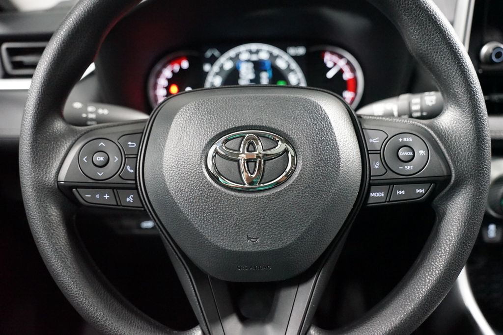 Thumbnail: 2025 Toyota RAV4 - 12