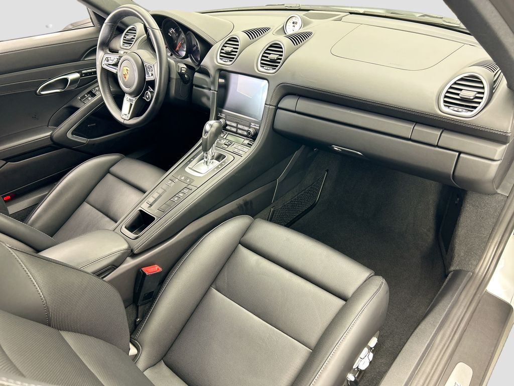 Thumbnail: 2025 Porsche 718 Cayman - 18