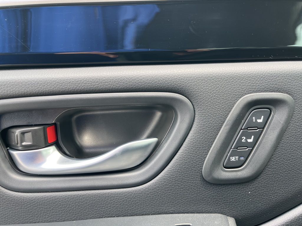 Thumbnail: 2025 Honda Pilot - 10