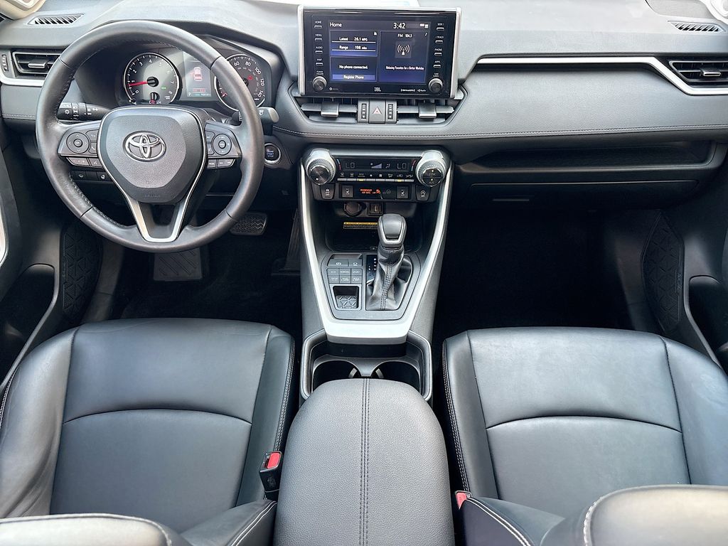 Thumbnail: 2021 Toyota RAV4 - 13