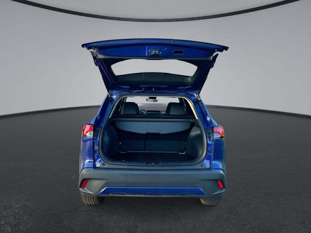 Thumbnail: 2022 Toyota Corolla Cross - 30