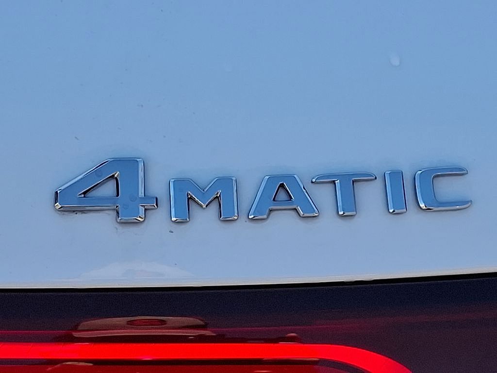 Thumbnail: 2025 Mercedes-Benz GLC - 23