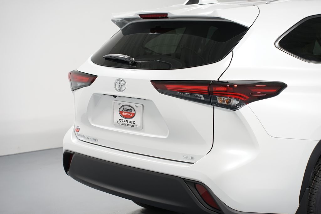 Thumbnail: 2025 Toyota Highlander - 9