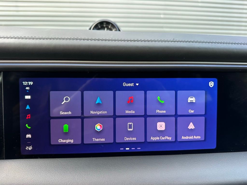 Thumbnail: 2025 Porsche Macan - 27