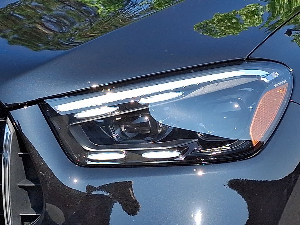2025 Mercedes-Benz GLE 63 AMG 9