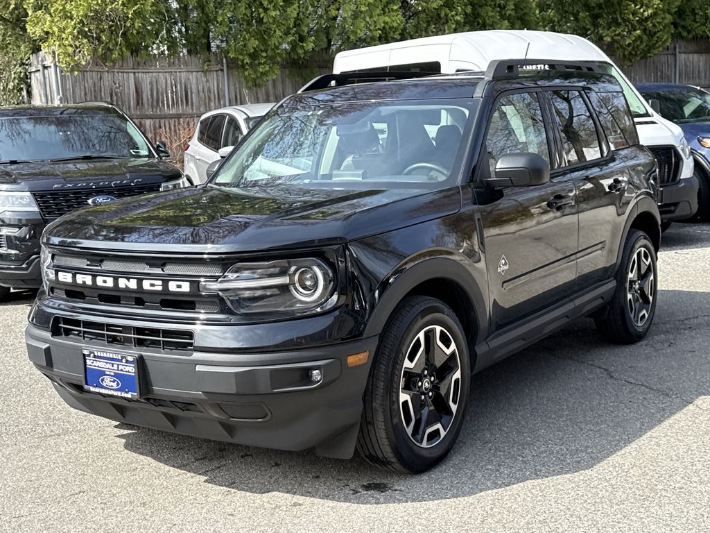 View vehicle photo 7