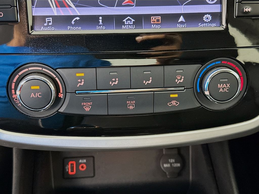 Thumbnail: 2018 Nissan Altima - 16