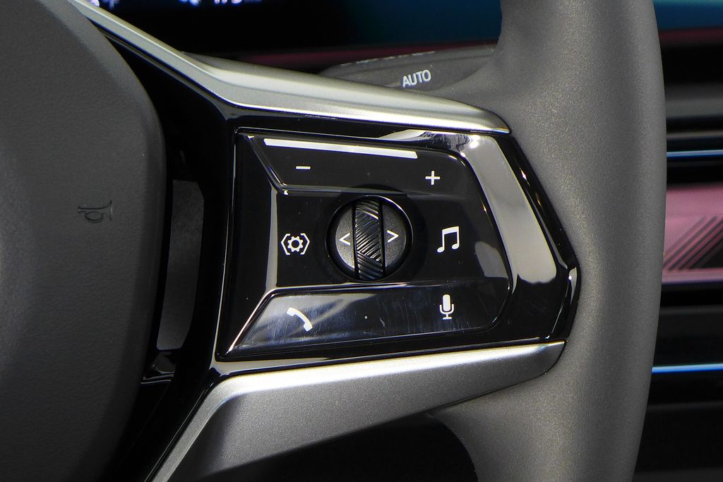 Thumbnail: 2025 BMW i5 - 30
