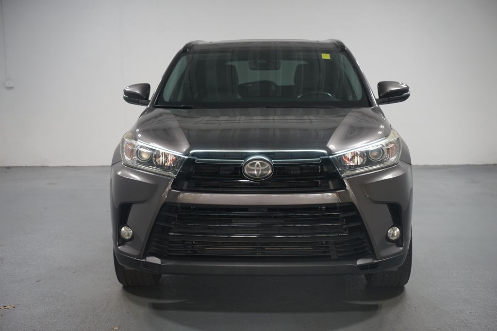 Thumbnail: 2018 Toyota Highlander - 2