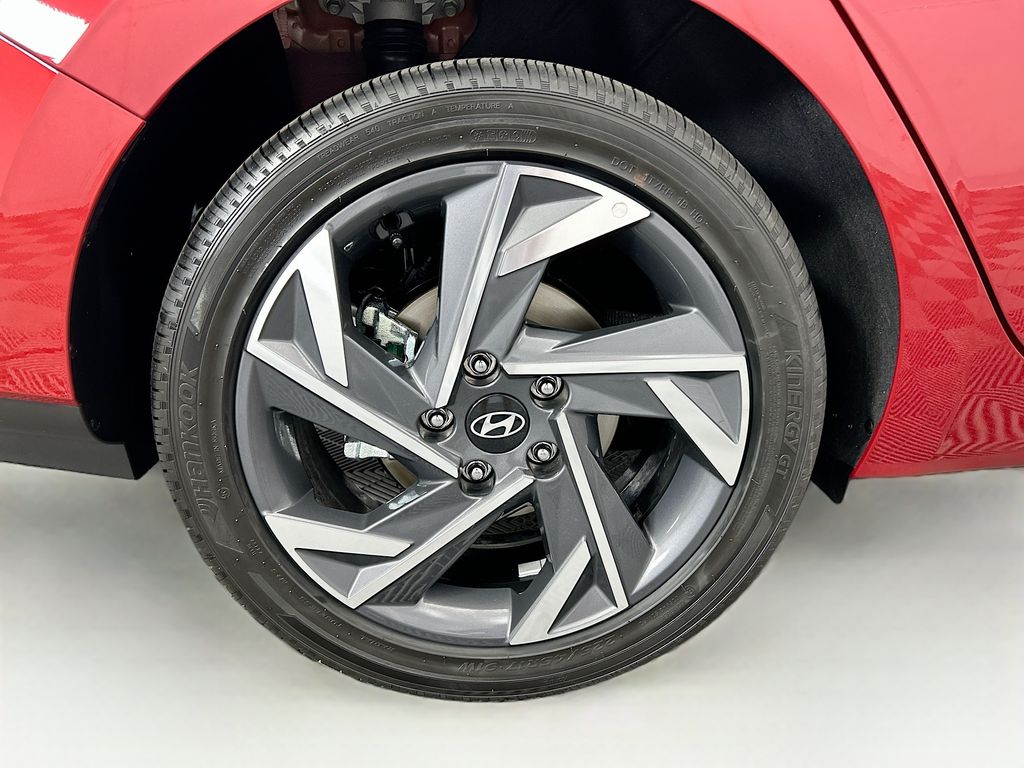 Thumbnail: 2025 Hyundai Elantra - 32