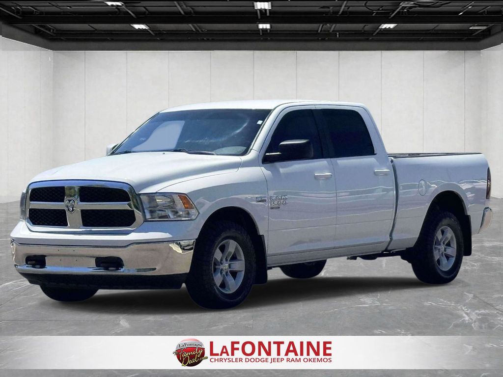 Bright White Clearcoat 2019 RAM 1500 Pickup Truck Four-Wheel Drive 8-Speed Automatic