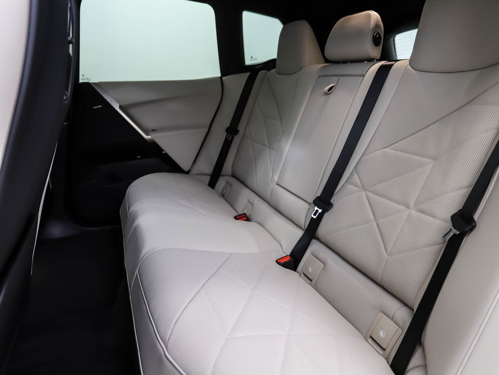 Thumbnail: 2026 BMW iX - 23