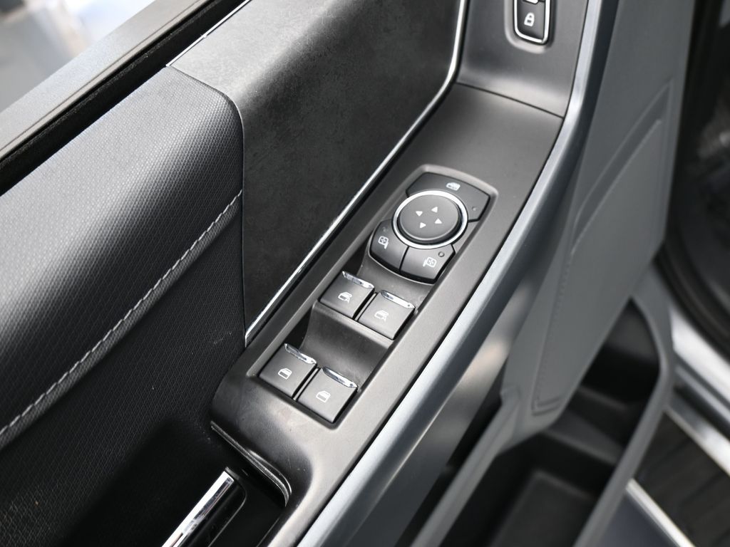 Used 2024 Silver Metallic Ford XLT image 13