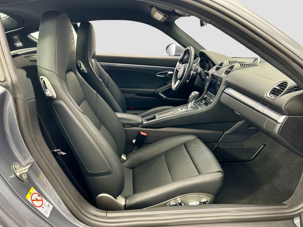 Thumbnail: 2025 Porsche 718 Cayman - 20