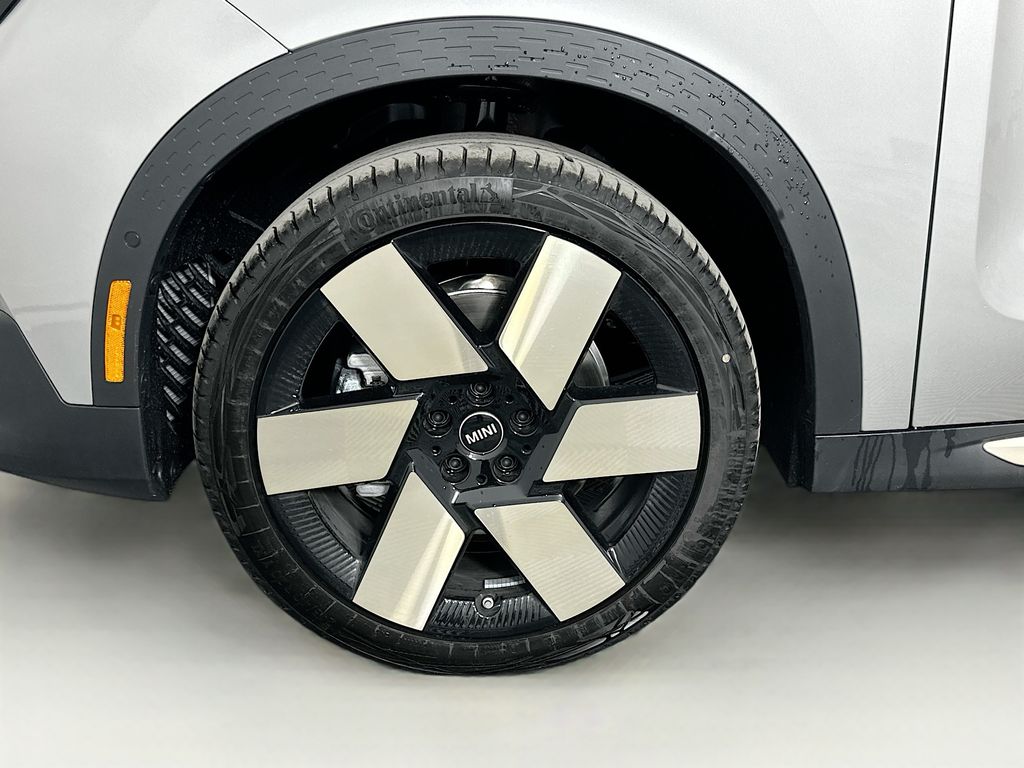 2025 MINI Cooper Countryman Base 23
