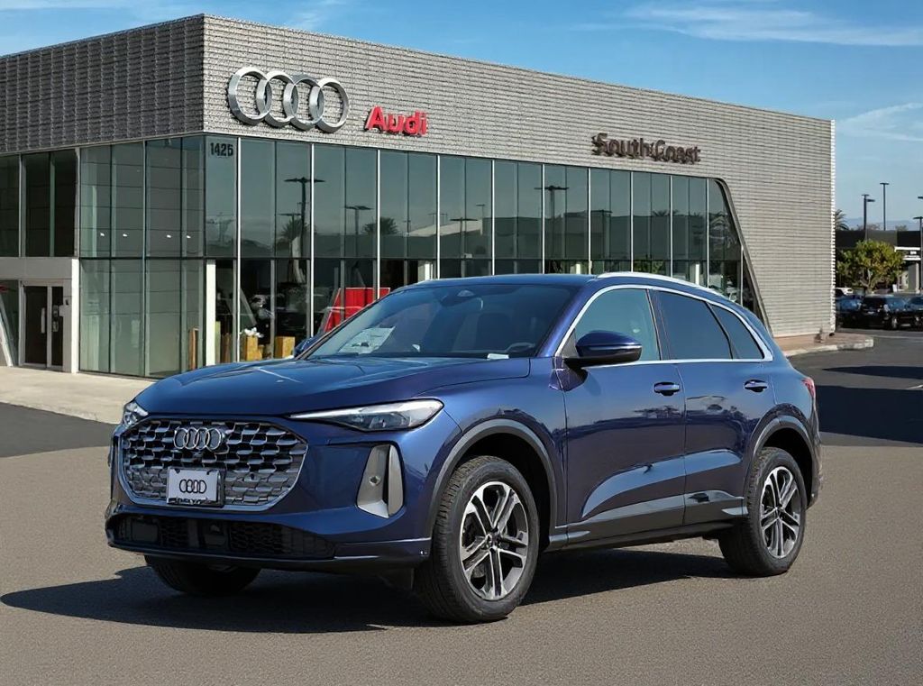 Thumbnail: 2025 Audi Q5 - 1