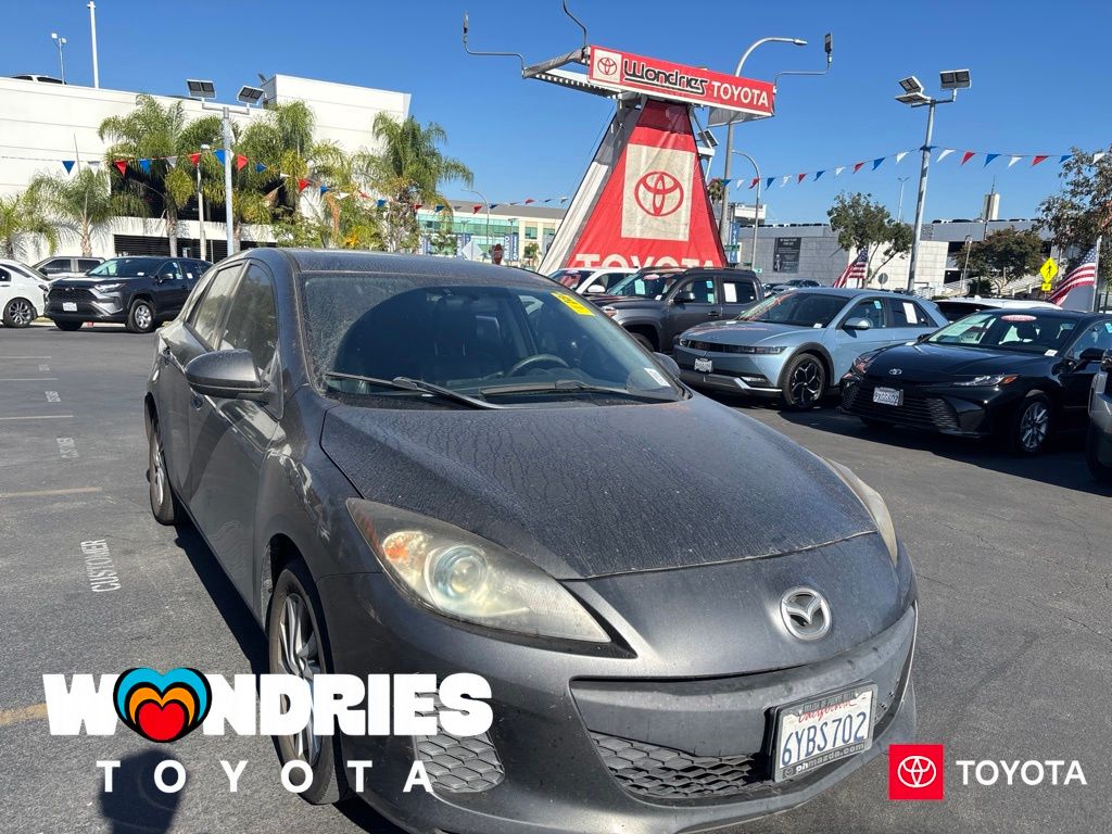Gray (Graphite Mica) 2012 Mazda MAZDA3 Hatchback Front-Wheel Drive 6-Speed Automatic