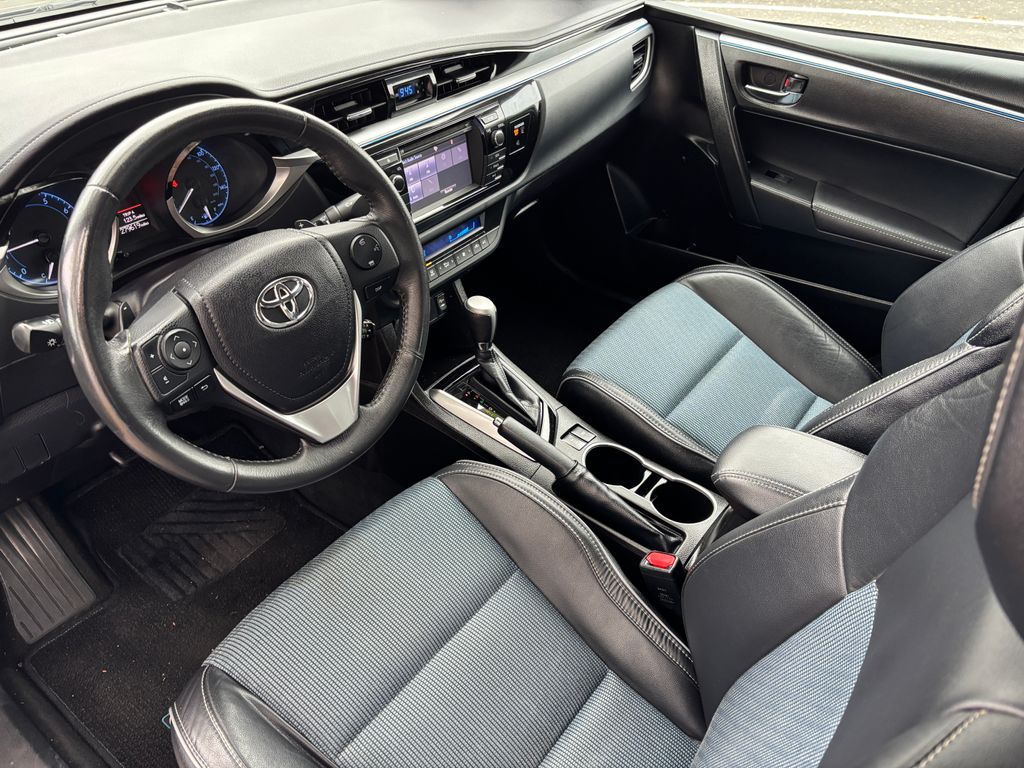 Thumbnail: 2016 Toyota Corolla - 10