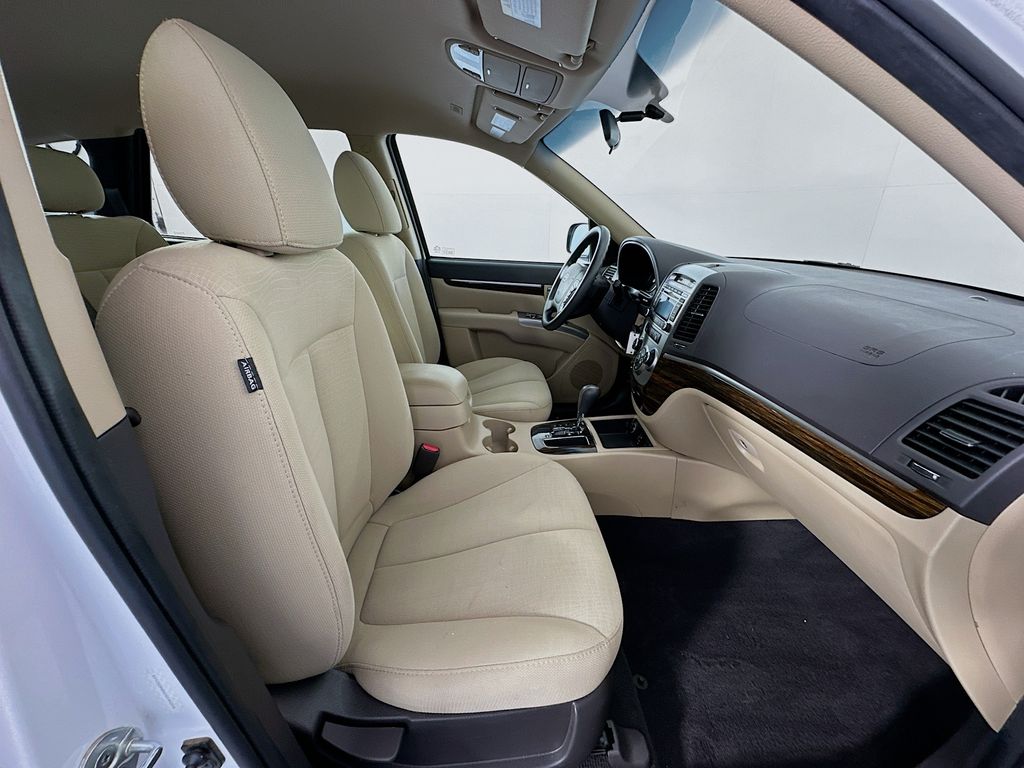 Thumbnail: 2012 Hyundai Santa Fe - 26