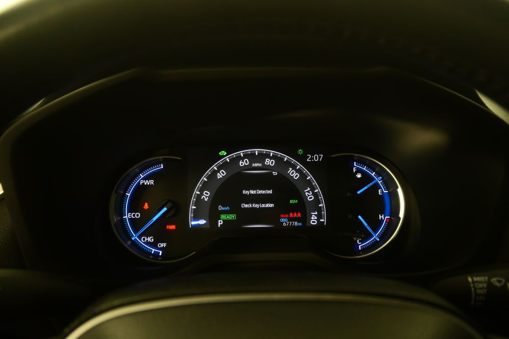 Thumbnail: 2023 Toyota RAV4 - 20