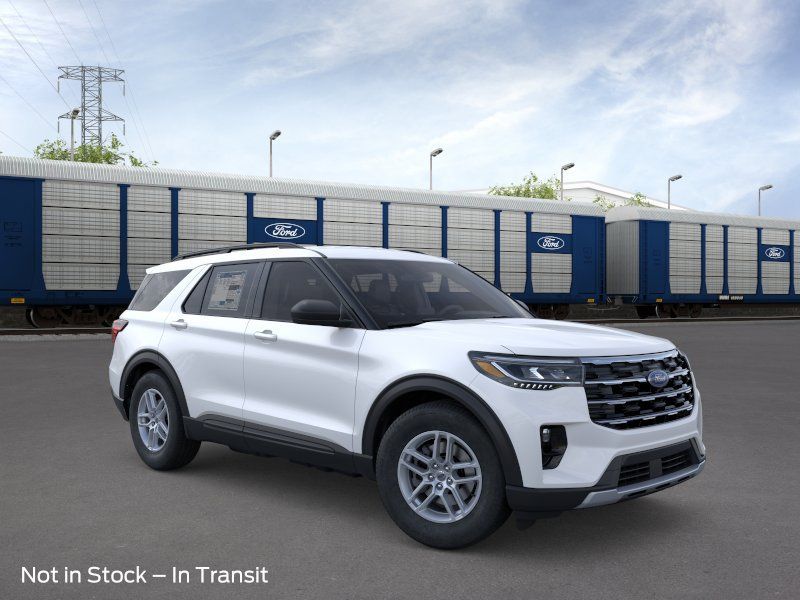 New 2026 Star White Metallic Tri-Coat Ford Active image 7
