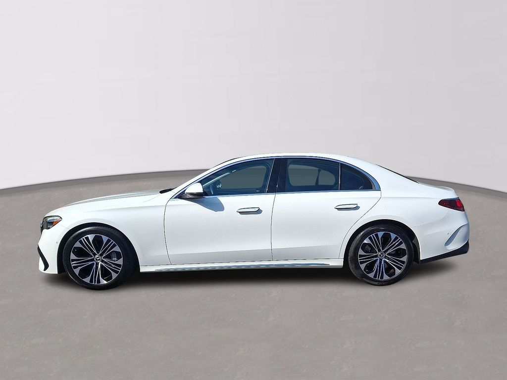Thumbnail: 2025 Mercedes-Benz E-Class - 7