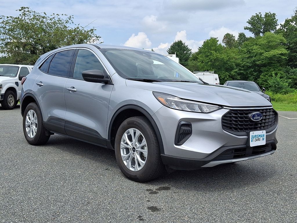 Silver Metallic 2023 Ford Escape SUV / Crossover All-Wheel Drive 8-Speed Automatic