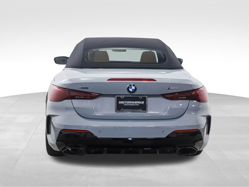 Thumbnail: 2026 BMW 4 Series - 4