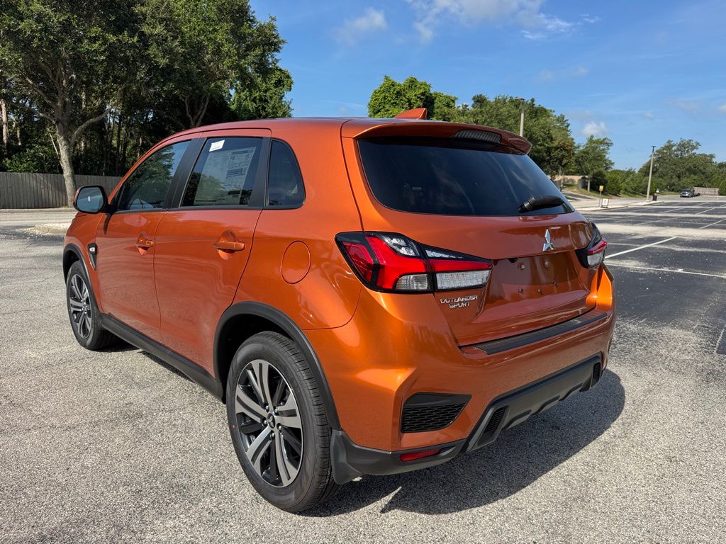 2025 Mitsubishi Outlander Sport ES photo 3