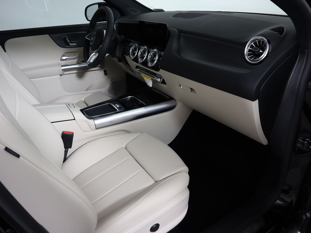 2025 Mercedes-Benz GLA 250 17