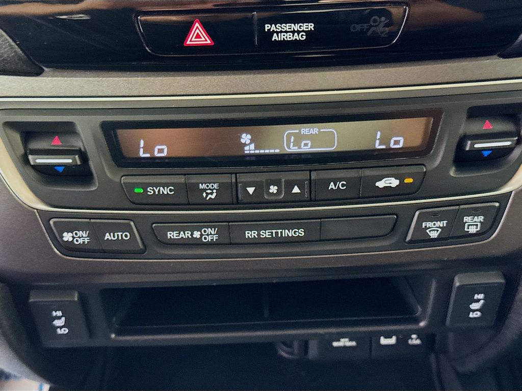 Used Car 2018 Honda Ridgeline  Rtl-t For Sale Under $25,000 In Austin, Texas