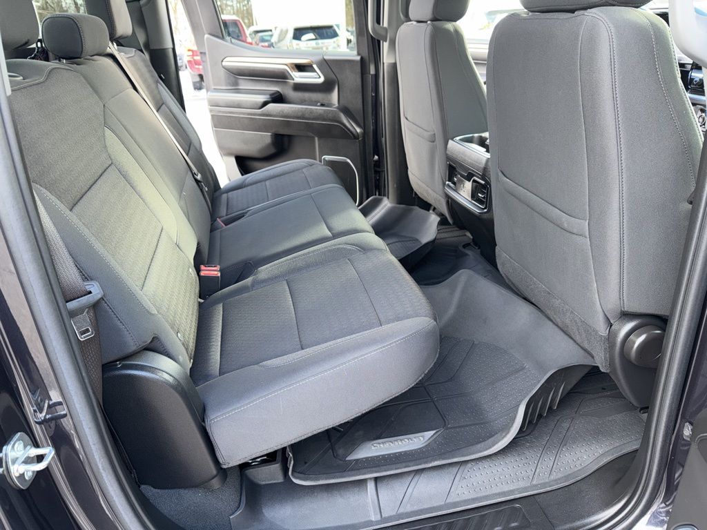 Thumbnail: 2023 Chevrolet Silverado 1500 - 22