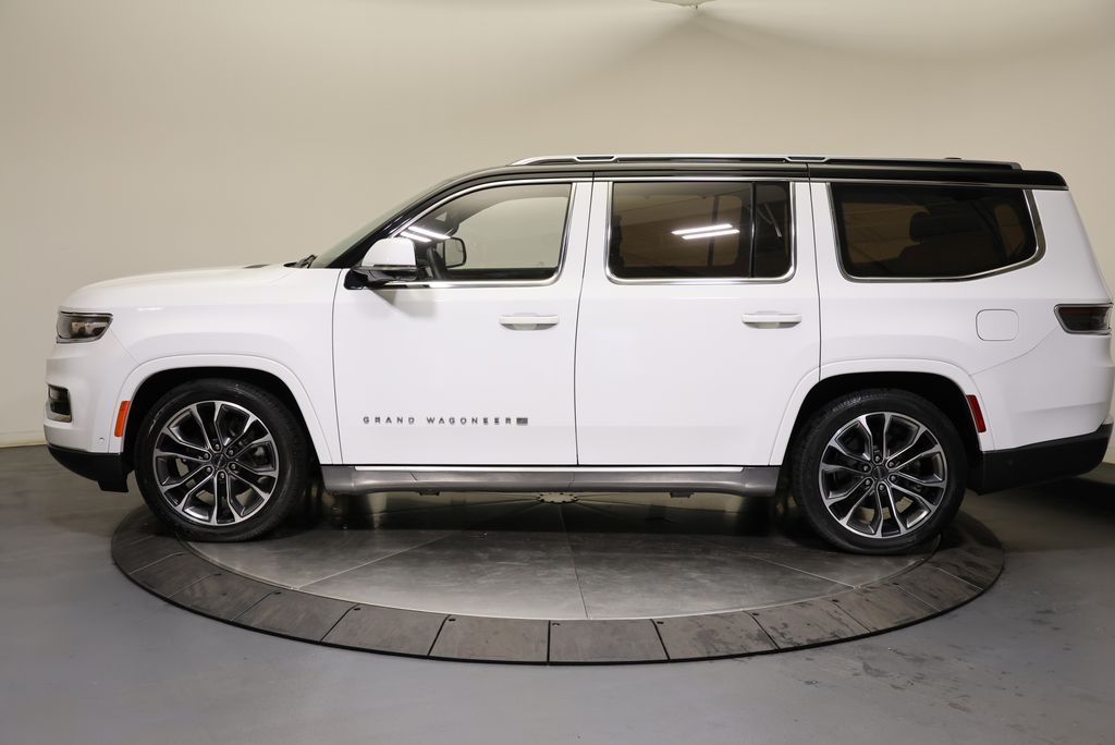 Thumbnail: 2022 Jeep Grand Wagoneer - 4
