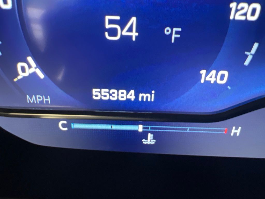 Used 2023 White Chevrolet LT image 27