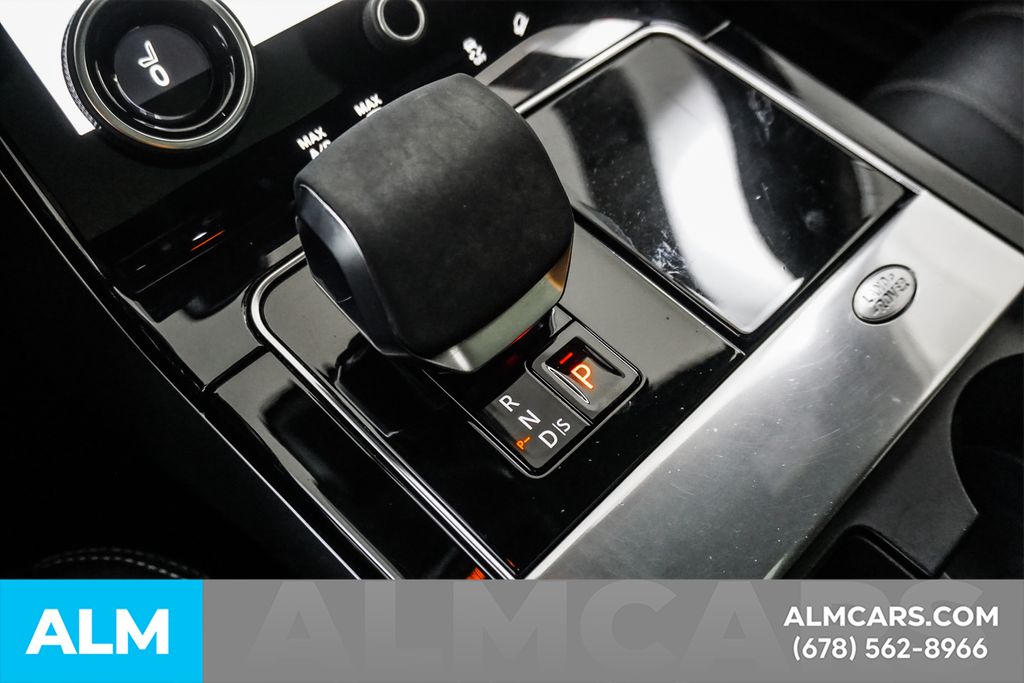 Used 2022 Red Land Rover P250 R-Dynamic S image 44