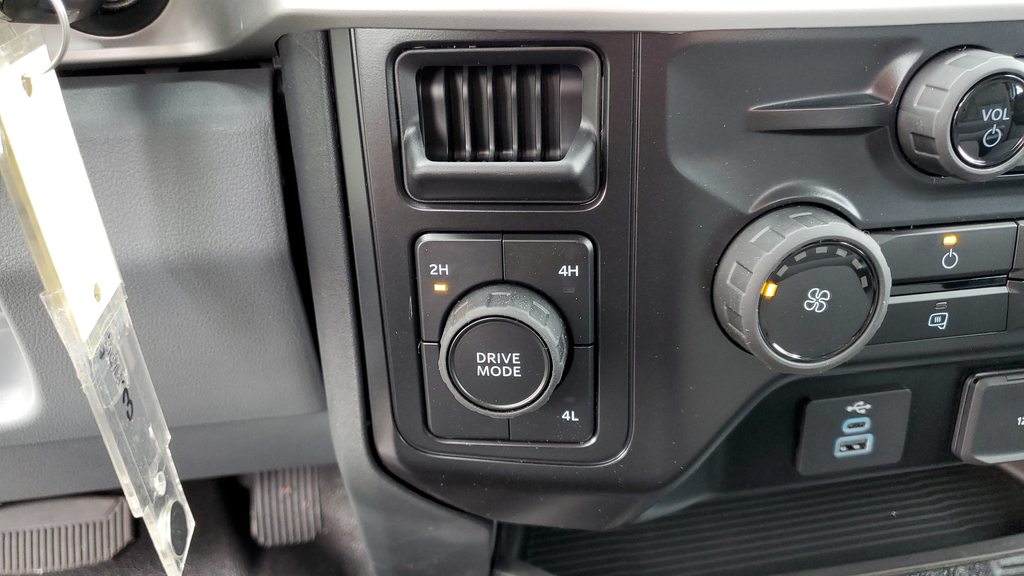 New 2026 White Ford XL image 26