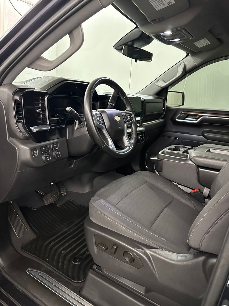 used 2023 Chevrolet Silverado 1500 car, priced at $31,985