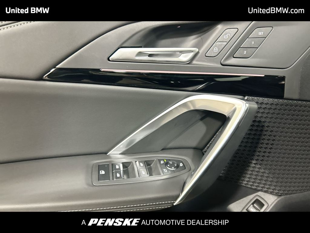 Thumbnail: 2025 BMW X1 - 11