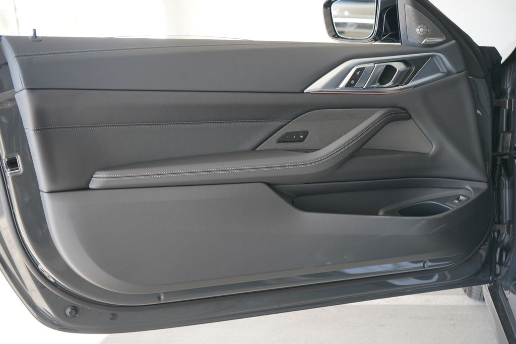 Thumbnail: 2026 BMW 4 Series - 12