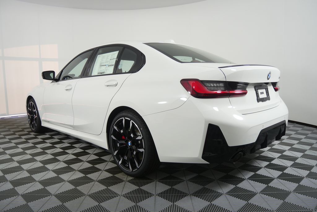 Thumbnail: 2026 BMW 3 Series - 5