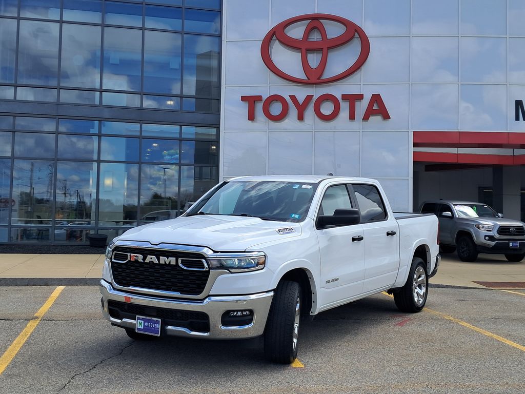 Bright White Clearcoat 2025 RAM 1500 Pickup Truck Four-Wheel Drive 8-Speed Automatic